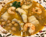 Foto del paso 20 de la receta: Garbanzos con bacalao y langostinos