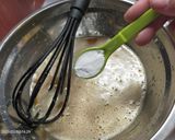 Foto langkah ke 3 dari resep Bolu Pisang 2 telur tanpa mixer.