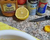 A picture of step 1 of Mayonnaise spicy and garlicky.