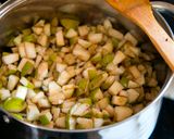 Körte chutney (csatni) recept fázis 2 fotója