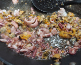 Foto del paso 5 de la receta: Calamares rellenos n°2 calamar, mejillones y carne mixta