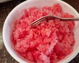 A picture of step 4 of Watermelon ice gola.