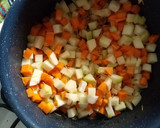 Foto del paso 3 de la receta: Sopa de verduras😀🥔🥕🍅🥦
