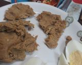A picture of step 2 of Nargisi Shaami kebabs.