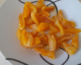 Foto del paso 1 de la receta: Langostinos al curry con orejones