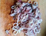 Gambar langkah 1 resipi Kerabu sotong thailand.