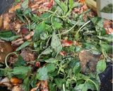 Foto langkah ke 5 dari resep Tongkol suwir daun kemangi.
