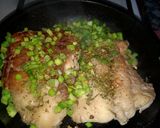 Foto del paso 1 de la receta: Bagre de mar con crema y verdeo
