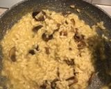รูปขั้นตอนการทำที่ 5 ของ Risotto กับเห็ด