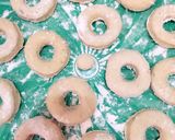 Foto langkah ke 6 dari resep Donut Ubi Jalar.