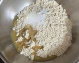 A picture of step 3 of Besan Ki Masaledar Khasta Roti 🫓.