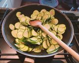 Une image de l'étape 3 de Flan de courgettes.