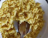 A picture of step 3 of Moong dal Halwa.