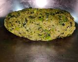 A picture of step 4 of Methi Biscuit Bhakri.