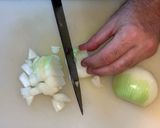 Foto del paso 1 de la receta: Pimientos rellenos de tortilla de patatas