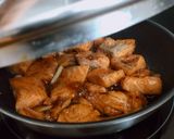 Hình bước làm 3 của món Cá Hồi Kho Tiêu