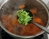 Foto langkah ke 2 dari resep Sayur Bening Bayam dan Wortel.