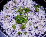 A picture of step 5 of Purple cabbage rice.