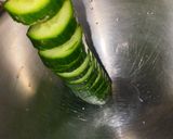 صورة لخطوة 2 من وصفة خيار الكوري 🇰🇷
