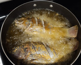 Foto del paso 2 de la receta: Mojarras fritas