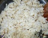 A picture of step 2 of Brown Rice Fried with Seaweed (Vegetarian).