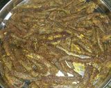 A picture of step 6 of Fry Levti fish.