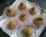 A picture of step 5 of Besan Ladoo.
