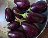 A picture of step 1 of Masaledar brinjal bhaji.