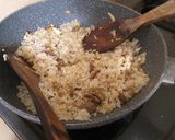 Foto langkah ke 6 dari resep Nasi goreng teri sawi putih.