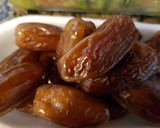 Foto del paso 3 de la receta: Budines de calabacín con dátiles, nueces y semillas de Chía