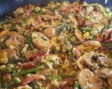 Foto del paso 6 de la receta: Revuelto de espárragos trigueros, champiñones, bacon y chorizo