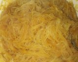Foto langkah ke 1 dari resep Bihun goreng+telur orak arik.