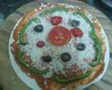वेजिटेबल पिज़्ज़ा (Vegetable pizza recipe in Hindi) रेसिपी चरण 2 फोटो
