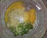 Foto langkah ke 3 dari resep Martabak telur kentang.