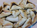 معجنات السبانخ وجبنه وبيتزا