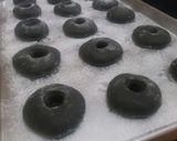 Foto langkah ke 5 dari resep "Black doughnut" wcc sprinkle.