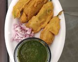 A picture of step 8 of Mirch pakoda.