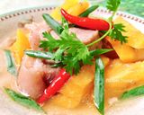 Hình bước làm 3 của món Thịt Giò Heo Kho Thơm(Dứa)