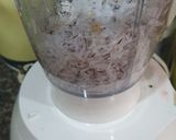 A picture of step 3 of Pineapple & coconut drink.