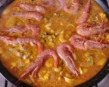 Foto del paso 9 de la receta: Paella de pescado y Marisco