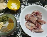 A picture of step 1 of Restaurant Style Chicken Do Pyaza.