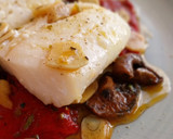Foto del paso 11 de la receta: Bacalao confitado con pimientos del piquillo