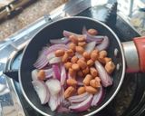 A picture of step 1 of Peanut Coconut and Onion Chutney.