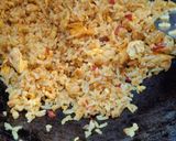 Foto langkah ke 4 dari resep Nasi Goreng Kunyit Khas Betawi.