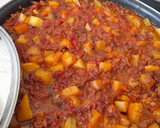 Foto del paso 4 de la receta: Picadillo de ternera con patatas y arroz