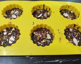 A picture of step 5 of Chocolate Nuts Bark.