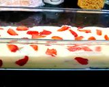 A picture of step 2 of Strawberry Custard.