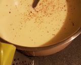 Une image de l'étape 2 de Gratin de pomme de terre et blanc de poulets à la sauce béchamel.