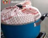 Foto langkah ke 1 dari resep Bolu Pisang Kukus No Mixer No Ribet.