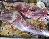 Foto del paso 3 de la receta: Cordero al horno